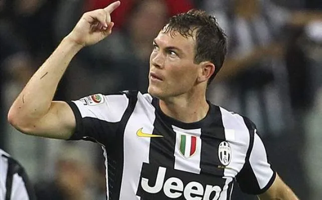 Lichtsteiner: “Siamo ragazzi eccezionali. Possiamo vincere le tre competizioni!”