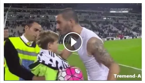 VIDEO – Bonucci suona la carica in diretta: le parole che esaltano i tifosi della Juve