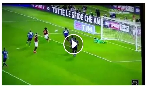 VIDEO – Miranda salva il gol a pallavolo: ma Mancini inventa una nuova regola del calcio