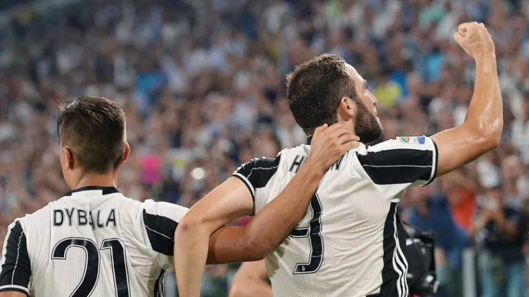 VIDEO – La Juve schianta l’Empoli: il telecronista tifoso impazzisce alla doppietta del Pipita!