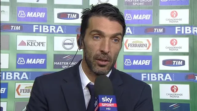 Buffon ci spezza il cuore anche su Sky: lacrime pensando ai bambini, giornalista commosso