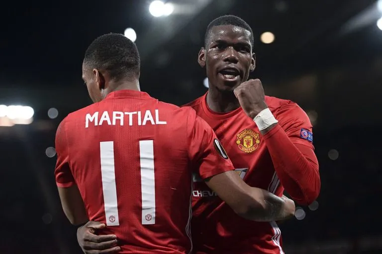 VIDEO – L’Old Trafford ai piedi di Pogba, che golazo del francese in Europa League!