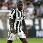 Solare rigore negato a Matuidi: due falli subiti in un’azione e resta un piedi, silenzio Sky