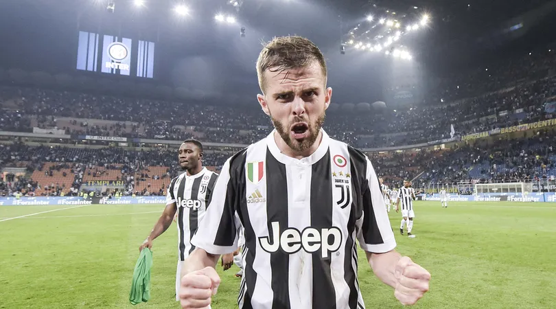 Pjanic il più fischiato, il Barcellona ora è pronto a “regalarlo” alla Juve