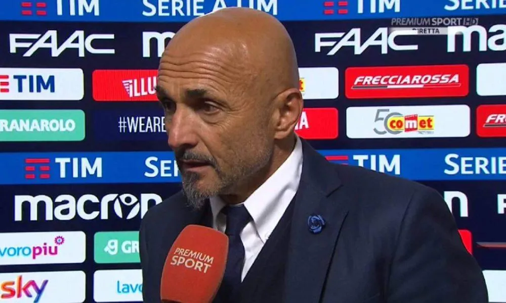 Furia dei napoletani contro l’arbitro Banti: Spalletti li zittisce in diretta TV, che sportività