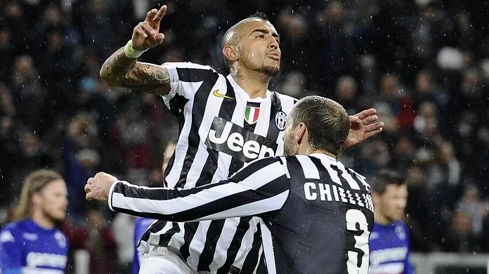 Stavolta la risposta di Vidal a Chiellini è autentica