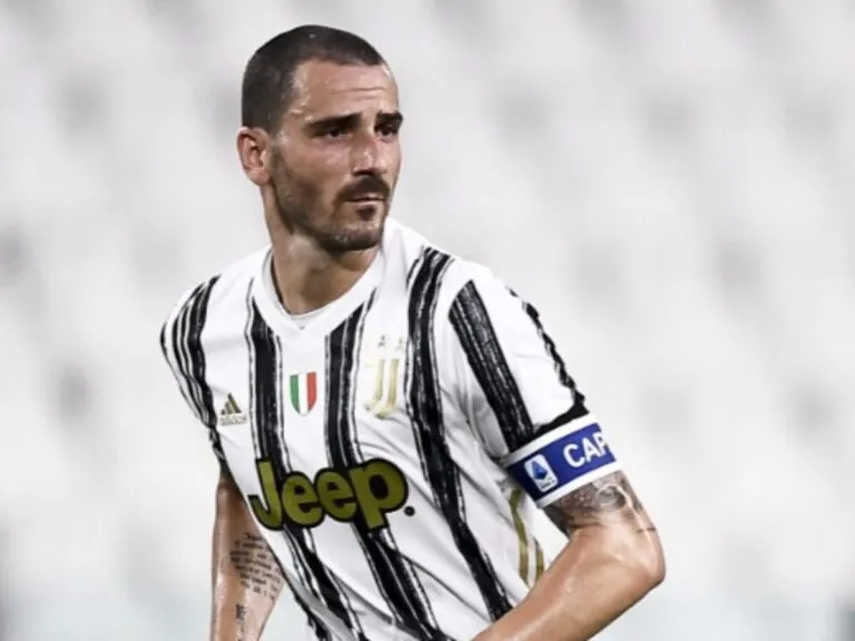 Bonucci risponde ad Allegri sulla fascia di capitano: “Resto un leader nello spogliatoio”