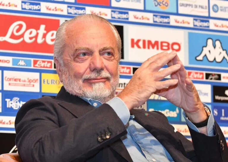 De Laurentiis la vuole spostare ancora: la sua richiesta nell’interesse del Napoli