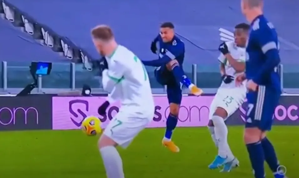 VIDEO – Gol straordinario di Danilo, che bomba dalla distanza!