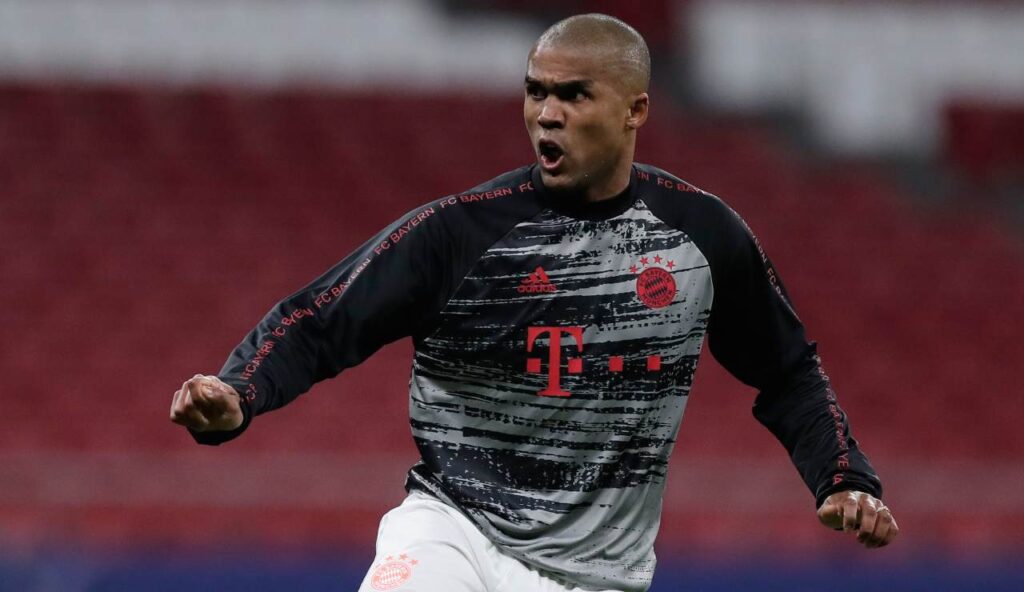 Douglas Costa