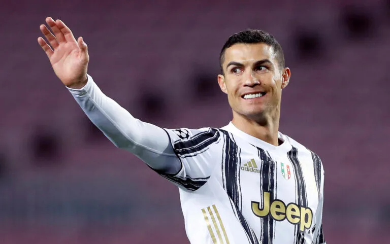 C’è il si di Ronaldo al PSG: contatti ben avviati, i dettagli da Sportmediaset