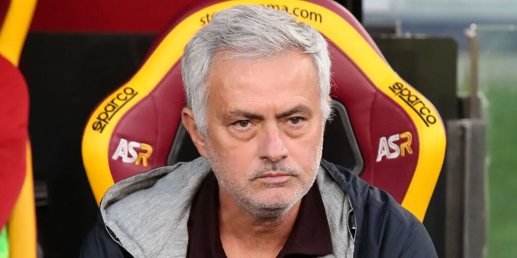 Mourinho contro la Juve: “Due rigori, indovinate quale hanno fatto ripetere?”