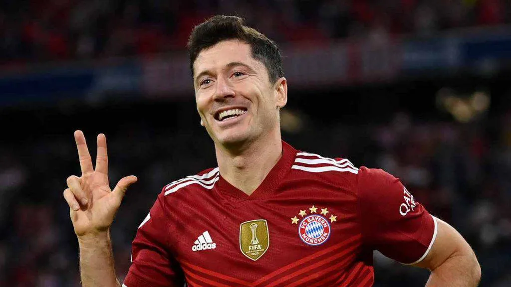 France Football grottesca, dopo le critiche ha un’idea per dare il Pallone d’oro a Lewandowski