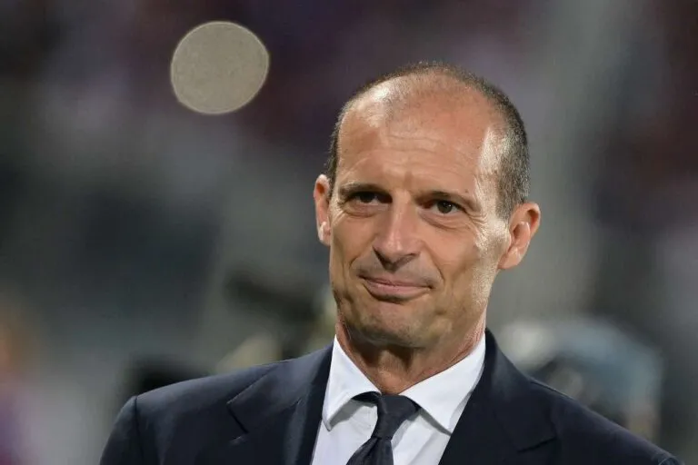 Allegri rivoluziona la Juventus a Parigi e torna alla difesa a tre!