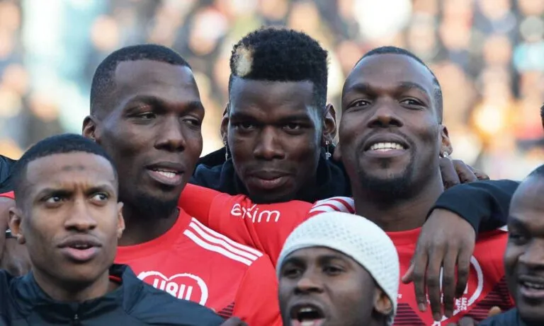 Incredibile Pogba, ora il fratello lo accusa di aver fatto una maledizione a Mbappé