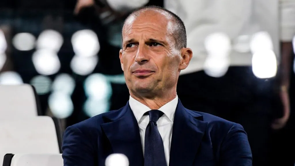 Allegri cambia schema di gioco: addio al fallimentare finto tridente