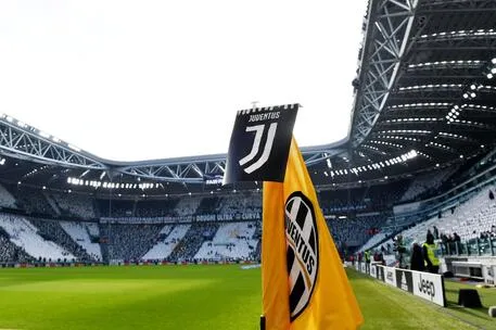 Accordo raggiunto tra Juve e Procura per gli stipendi: niente Juve in B, rivali delusi