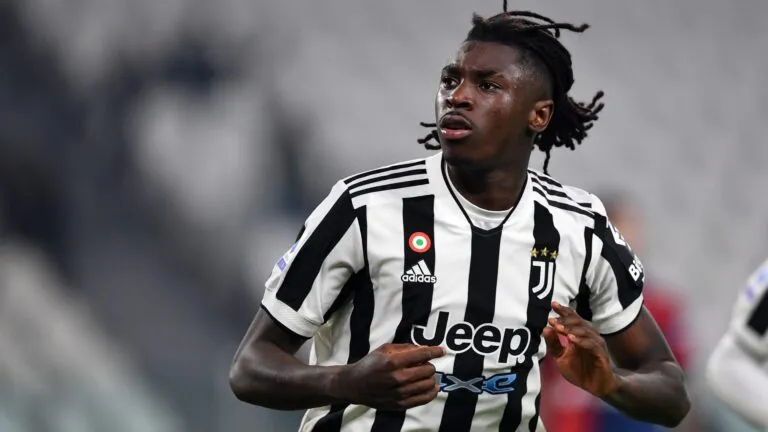 La Juventus spiazza il Milan dopo la richiesta per Kean